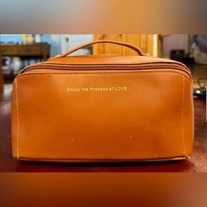 Brown Travel Bag “Enjoy the process of LOVE”